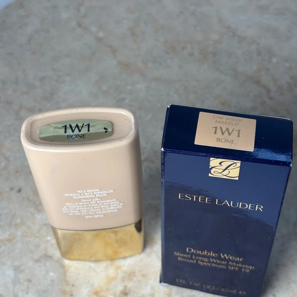 Estee Lauder‎ Double Wear Sheer Makeup 1W1 Bone 1oz SPF 19 Matte Foundation